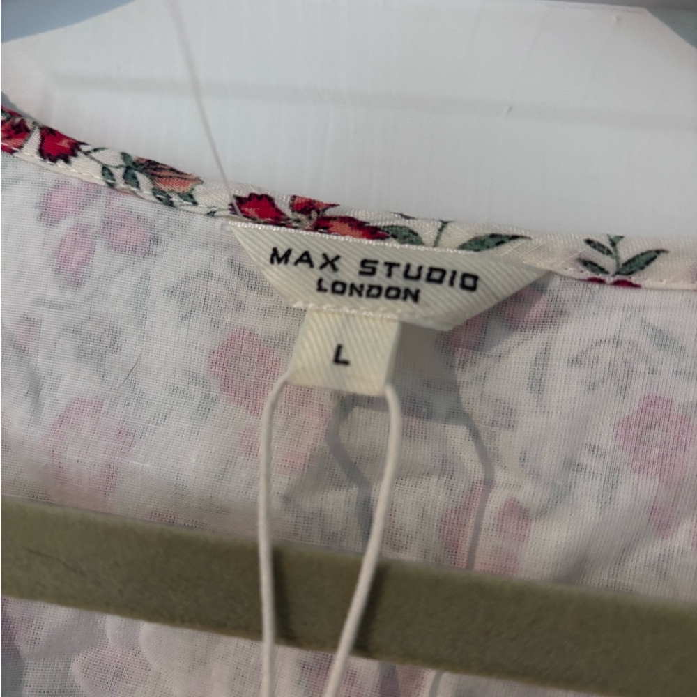 Max Studio Red and White Floral Maxi Dress - Picture 4 of 6